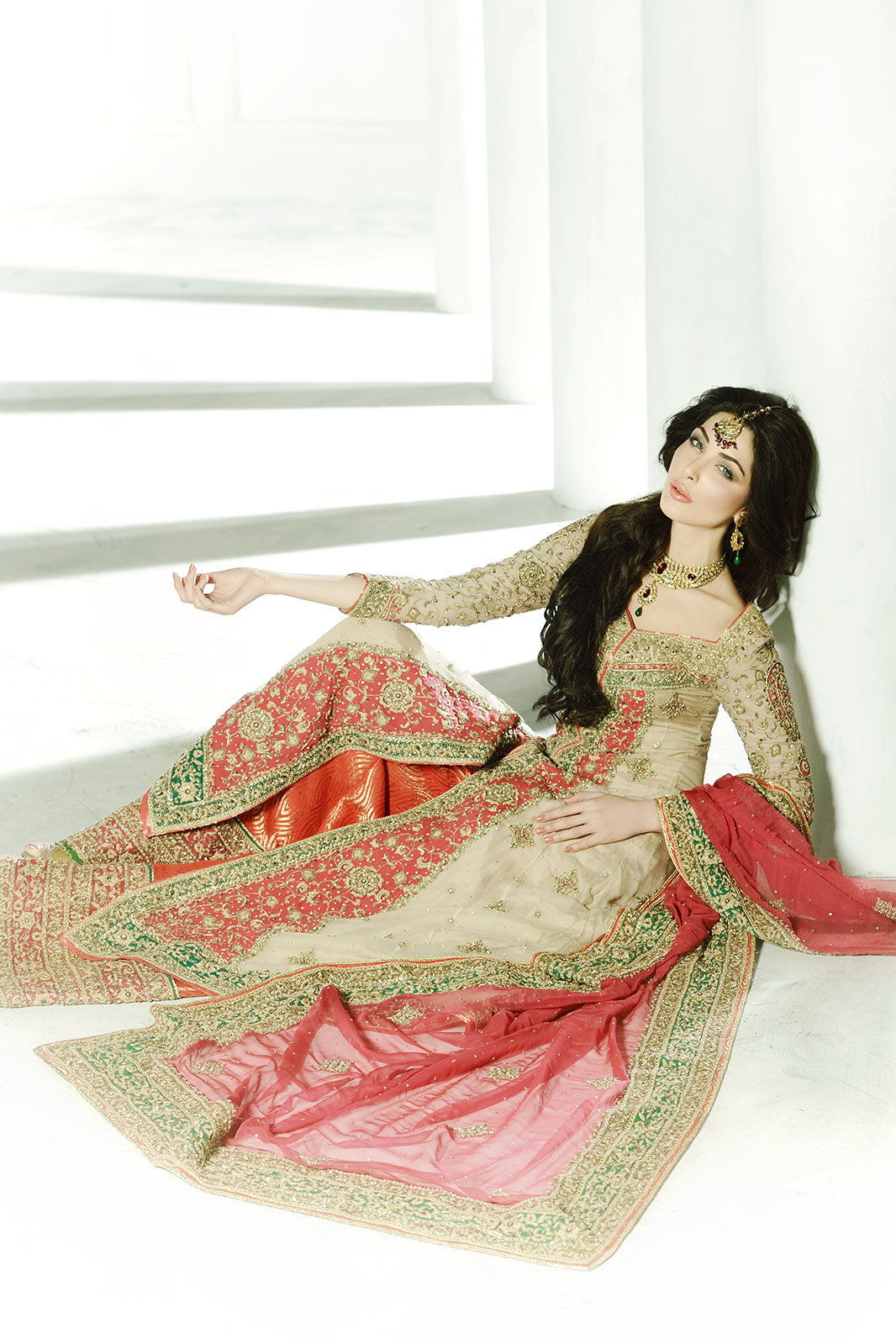 MEHRÉ NOOR