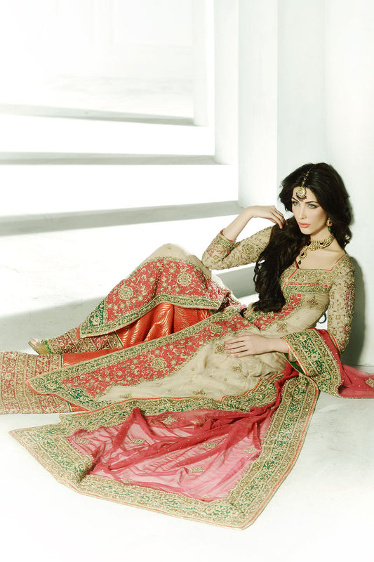 MEHRÉ NOOR